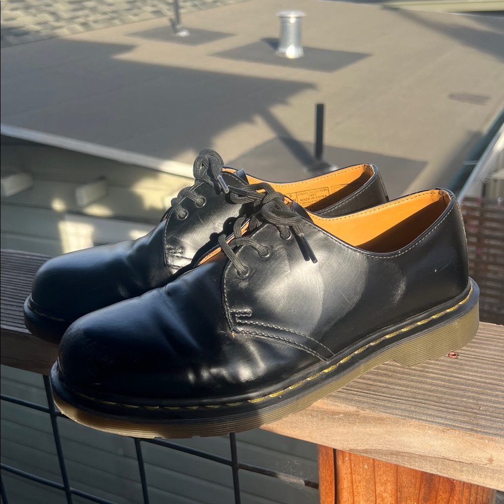 Dr. Martens Black Leather Men's Shoes